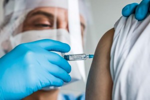 Ministério da Saúde revisa ordem e libera imunização de pessoas com menos de 59 anos sem comorbidades